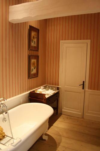 Hostal Ch�teau Du Tertre
