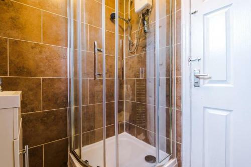 Apartamento Spacious & Luxurious, Peaceful Modern 3 Bed Home