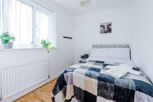 Apartamento Spacious & Luxurious, Peaceful Modern 3 Bed Home