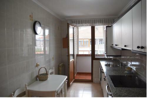 Apartamento de 3 Habitaciones A 5 Minutos de La Playa