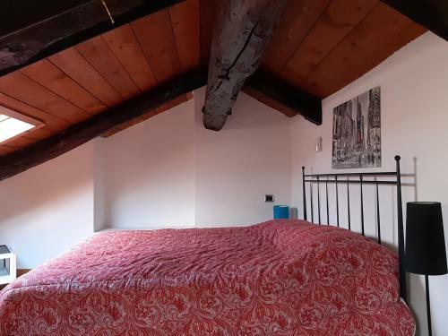 Apartamento Casa Alfieri A 100 M Da Via Roma