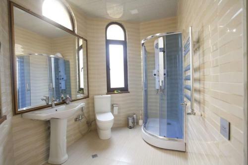 Castle Villa Hotel