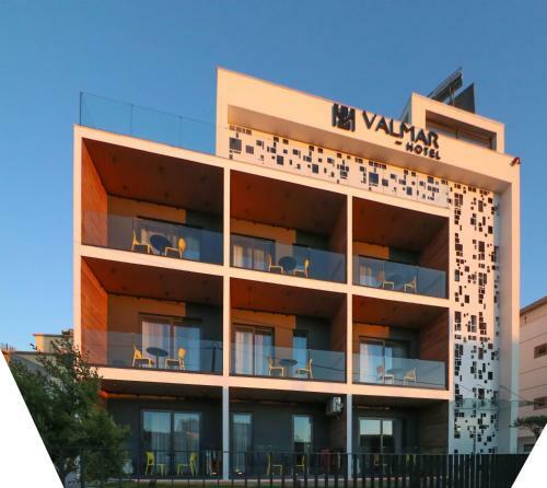 Valmar Hotel