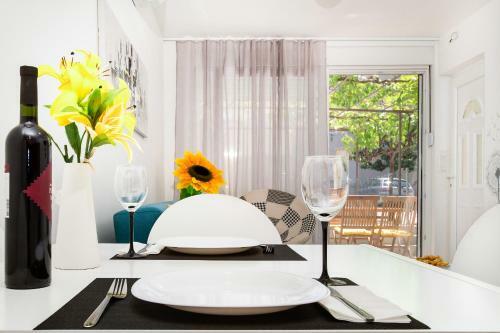 Modern Mediterranean Apartment