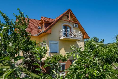 Hostal Balaton Vend�gh�z