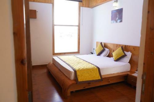 Hotel Chail Village Retreat-cvr