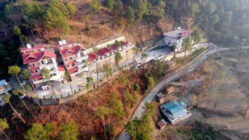 Hotel Chail Village Retreat-cvr
