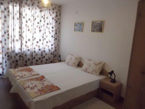 Geniko Apartments