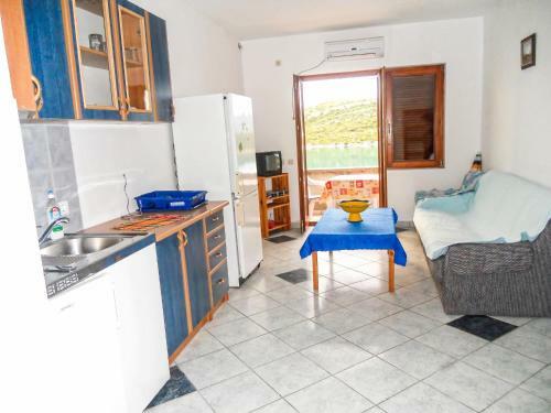 Apartments Adrialuka