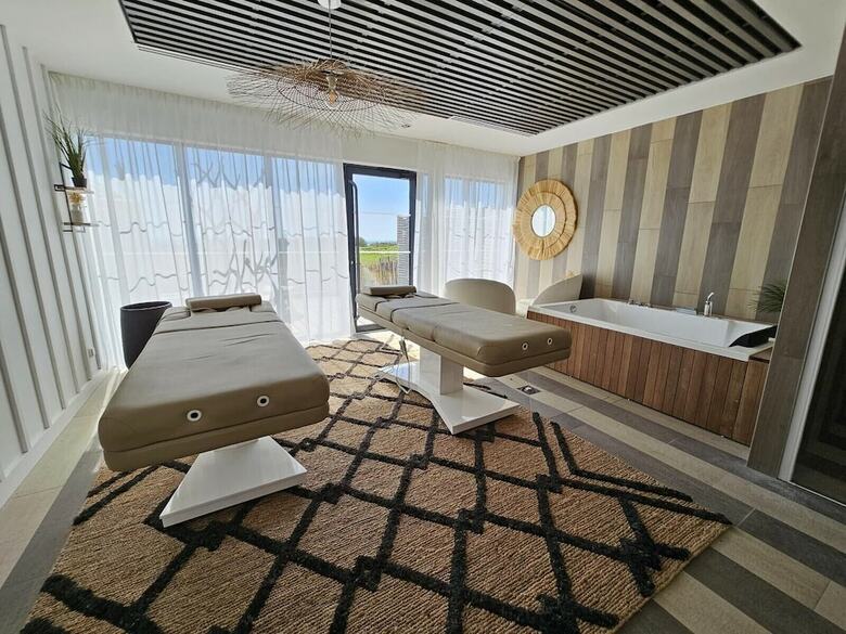 Hotel H�tel Atalante Relais Thalasso Et Spa