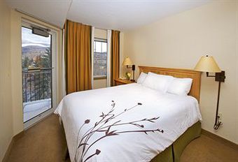 Hotel Inn & Suites At Riverwalk
