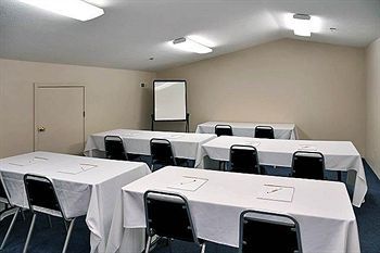 Motel 6 - Sandusky - Milan