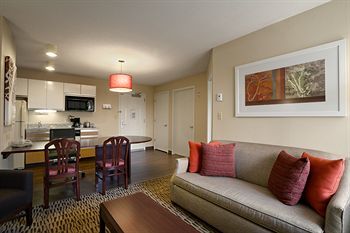 Hotel Hawthorn Suites By Wyndham - Northbrook Wheeling