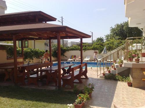 Hotel Larisa 2