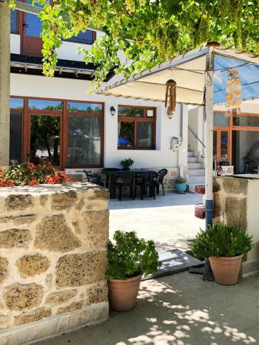 Mantos Stone Apartments