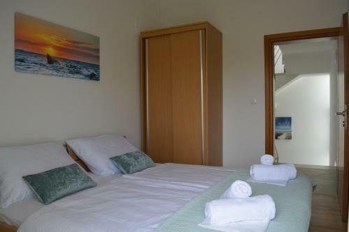 Villa Antea - Modern House With Pool