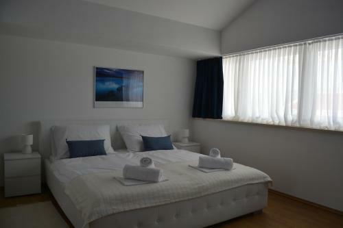 Villa Antea - Modern House With Pool