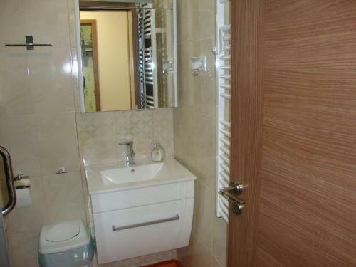 Viola Harmony Apartman