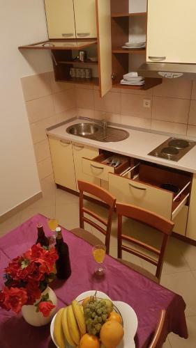 Hostal Apartmani Lovric
