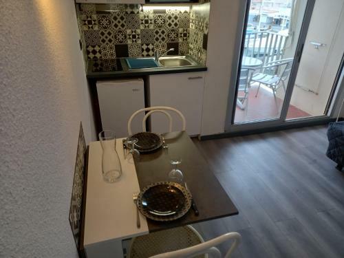 Apartamento Coquet Studio, Vu Port, 2 Pers, Piscine