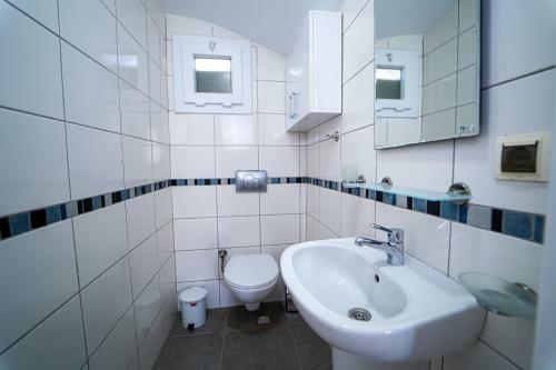 Ovac?k Aqua 4+1 Tr?pleks Villa