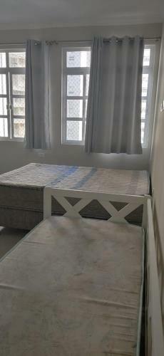 Apartamento Pitangueiras Kitnetes