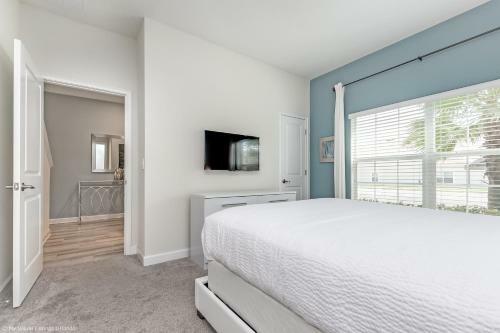 New Pool Home, 10 Mi To Disney Free Waterpark
