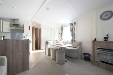 Edinburgh - Seton Sands - Rio Caravan - Pet Friendly