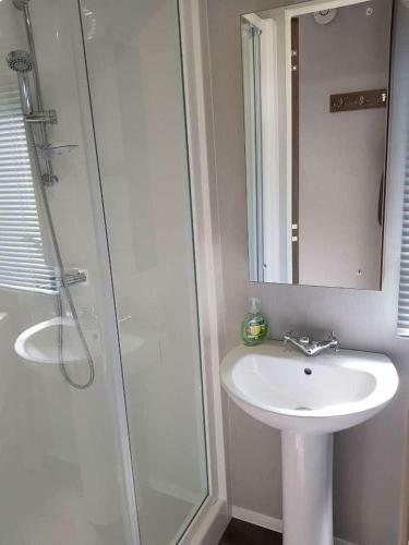 Lake District 2021 Deluxe Static Caravan On Haven Lakeland