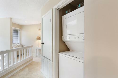 Villa 7613 Huntington