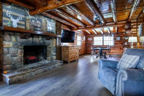 Hidden Sanctuary - Hot Tub & Fire Pit On 13 Acres!