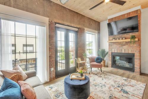 Apartamento Stunning Historic Condo In Downtown Sevierville Condo