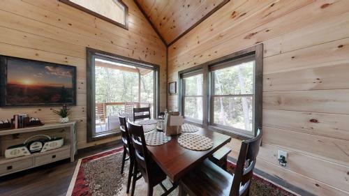 Honeysuckle Hill Cabin