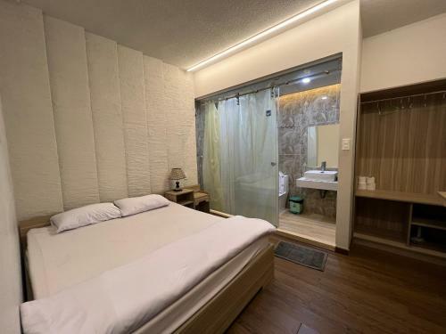 Hostal C? S? L?u Tr� Du L?ch Uy�n Thanh 2