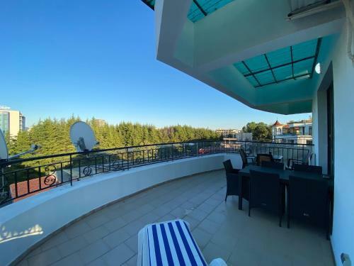 One Bedroom Apartment In Avalon