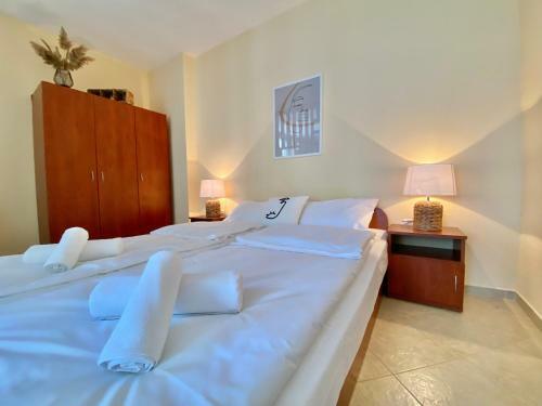 Karolina Hotel - Private Apartment - Sunny Beach