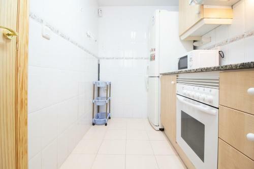 Apartamento Con Piscina En Residencial Brezo