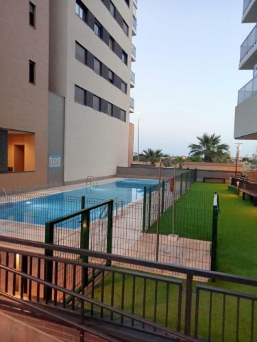 Apartamento Con Piscina Y Vistas Al Mar