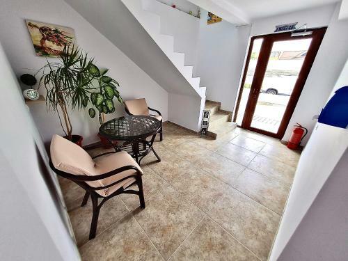 Hostal Sea View