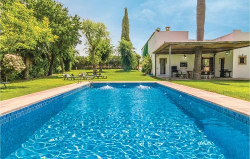 Stunning Home In �cija With 6 Bedrooms