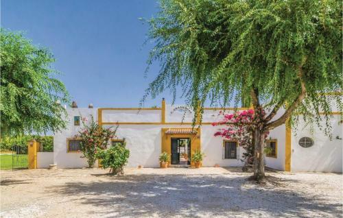 Stunning Home In �cija With 6 Bedrooms