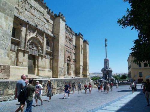 Apartamento Junto A Plaza De Andaluc�a