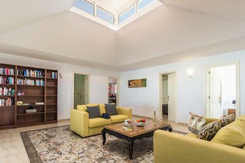 Villa Esmeralda By Villa Plus