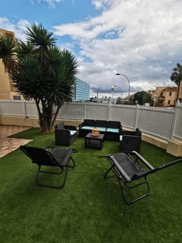 Spacious Villa With Beach Views And Pool