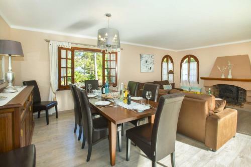 Villa Pinos By Villa Plus