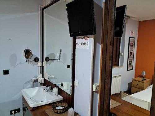 Hostal Casa Buda Conors