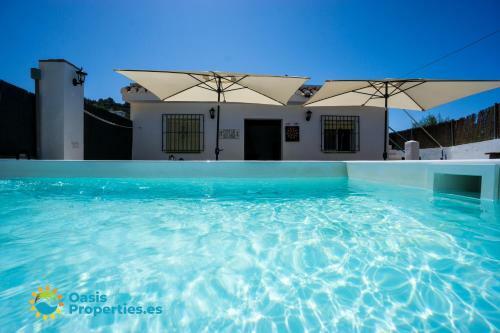 Country-side Villa With Pool
