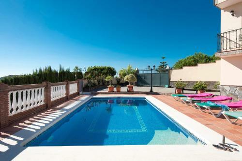 Villa Blancuzcal By Villa Plus
