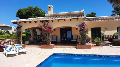 Villa Tres Lunas
