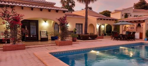 Villa Tres Lunas
